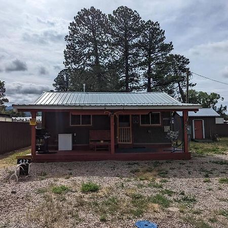 Outlaw Cache Villa Chama Exterior photo